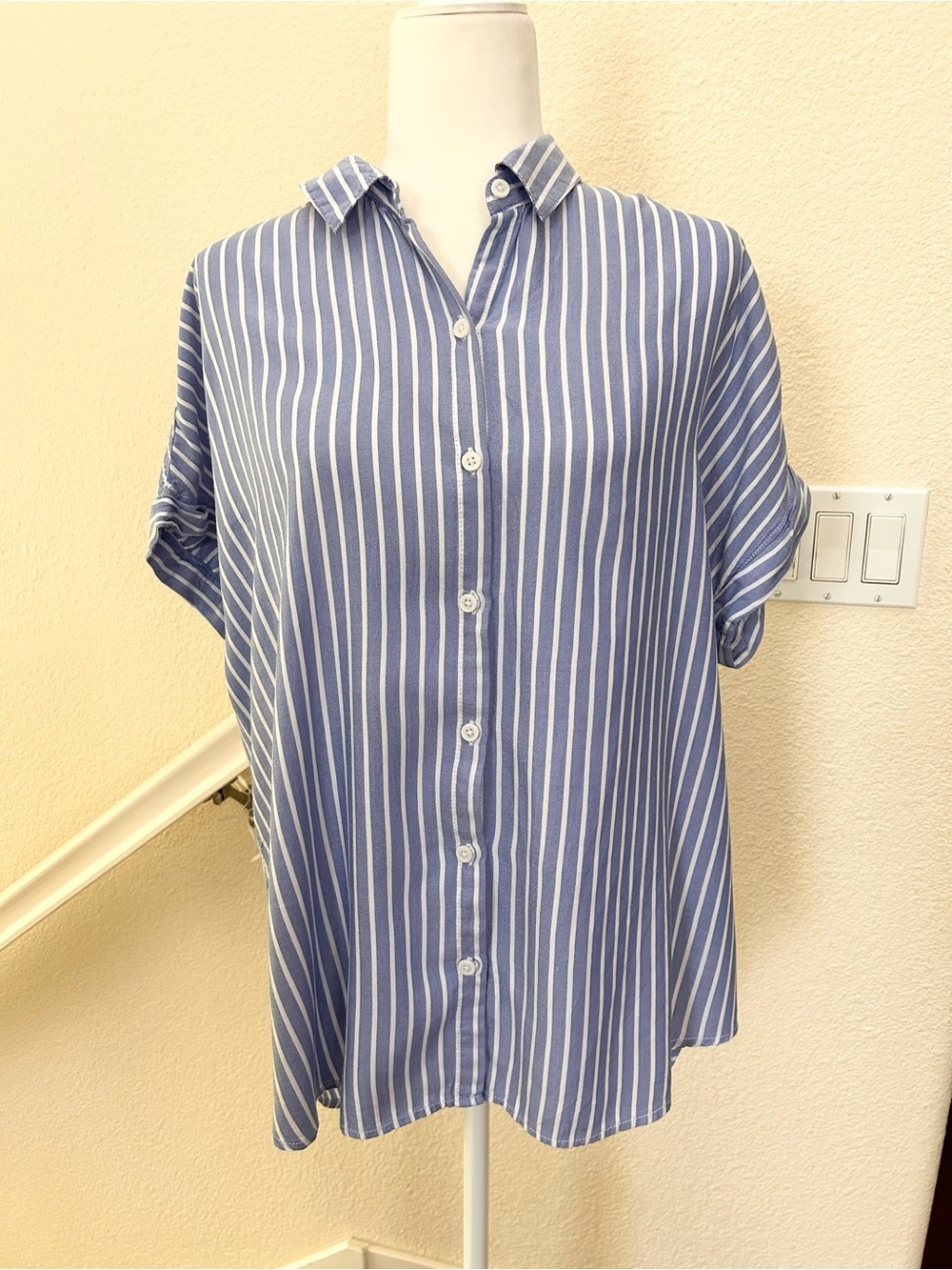 Beachlunchlounge Kenzie Women's Blue Striped Short Sleeve Button Up Shirt large - Picture 2 of 9